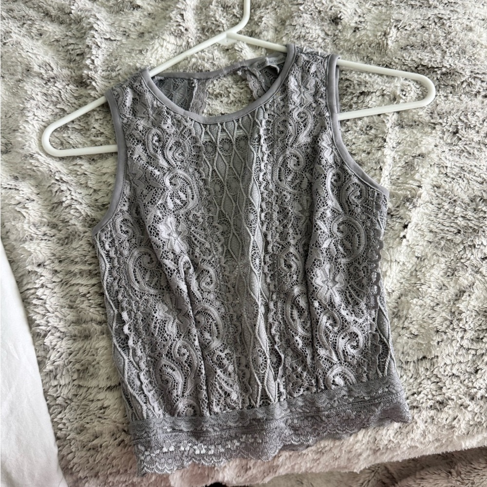Elegant Gray Lace Sleeveless Top
